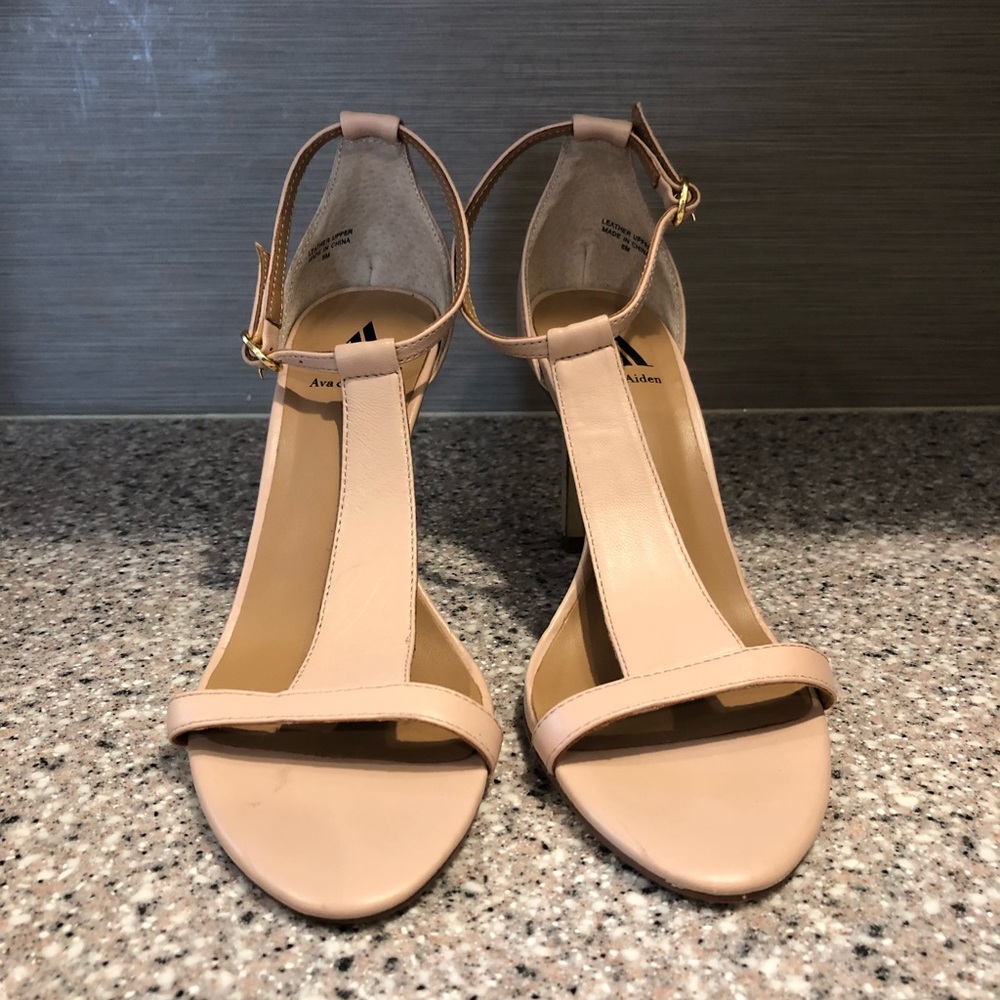 Ava & Aiden Beige Heels